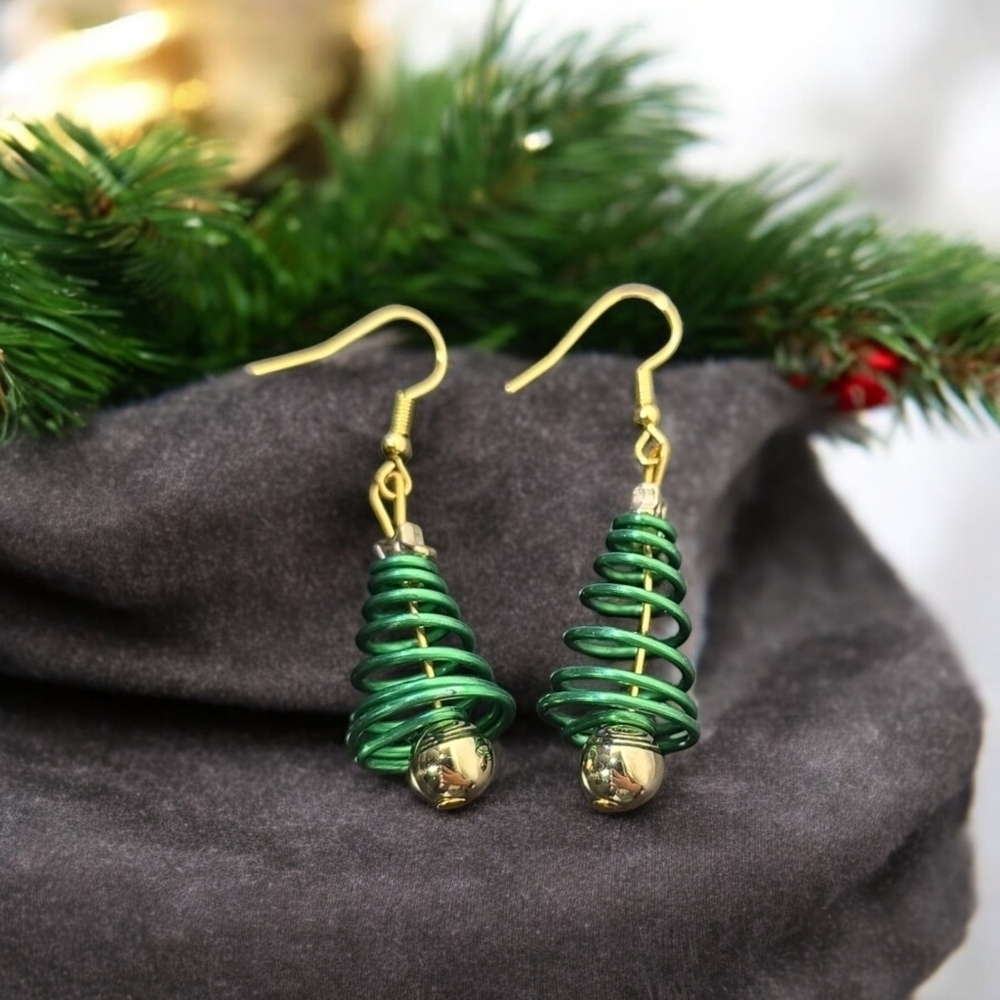 Spiral Tree Holiday Festive Dangle Earrings